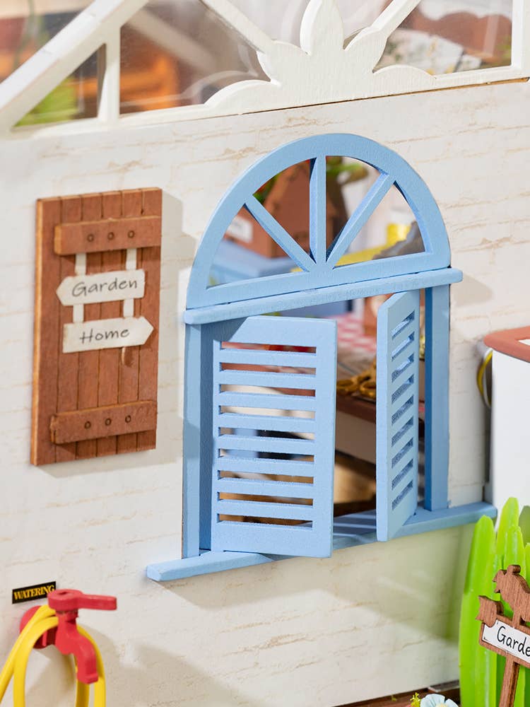 Dreamy Garden House Rolife DIY Miniature House Kit DG163