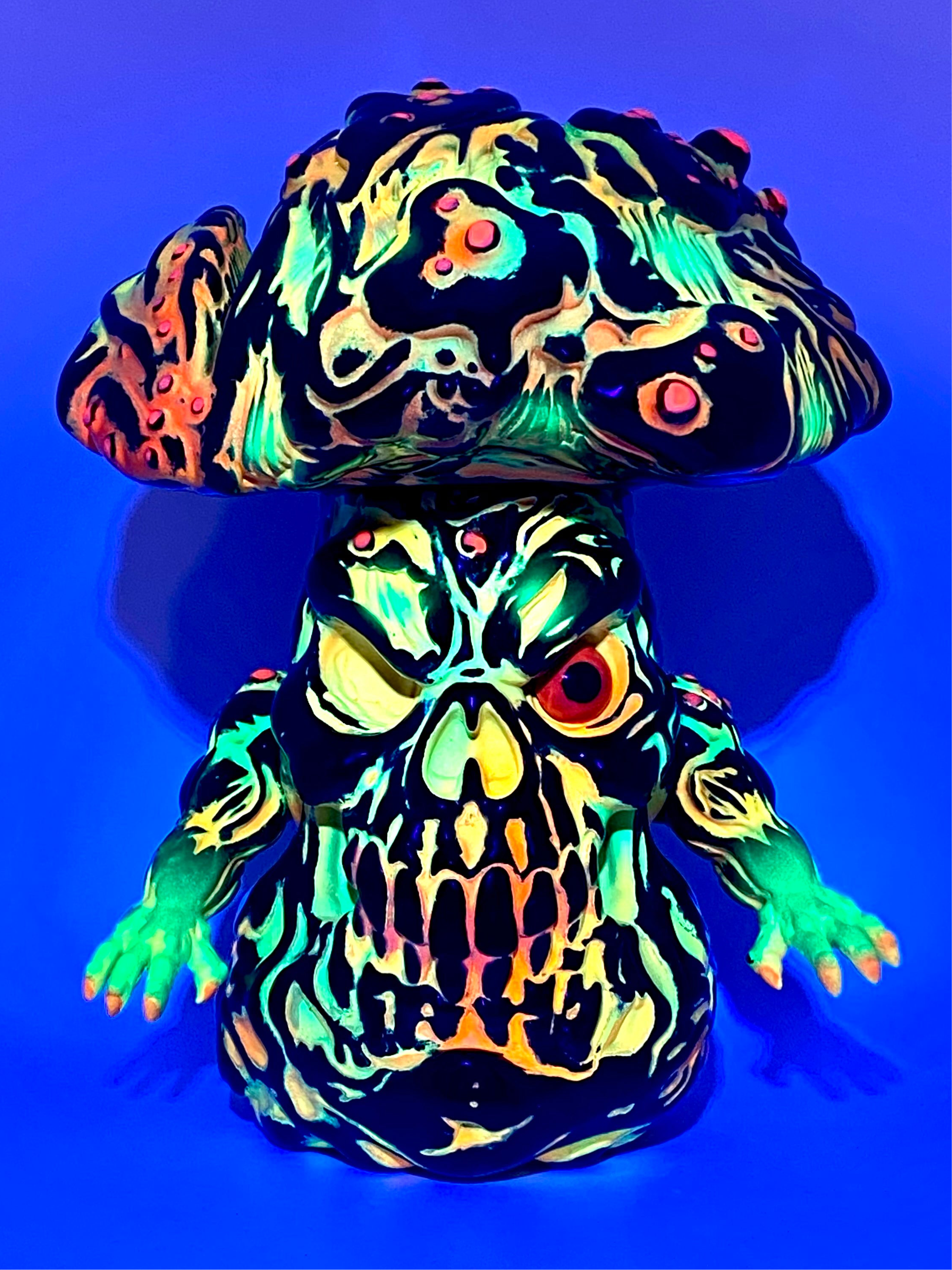 FUNGUSTING / BLACKLIGHT DREAMS LE4