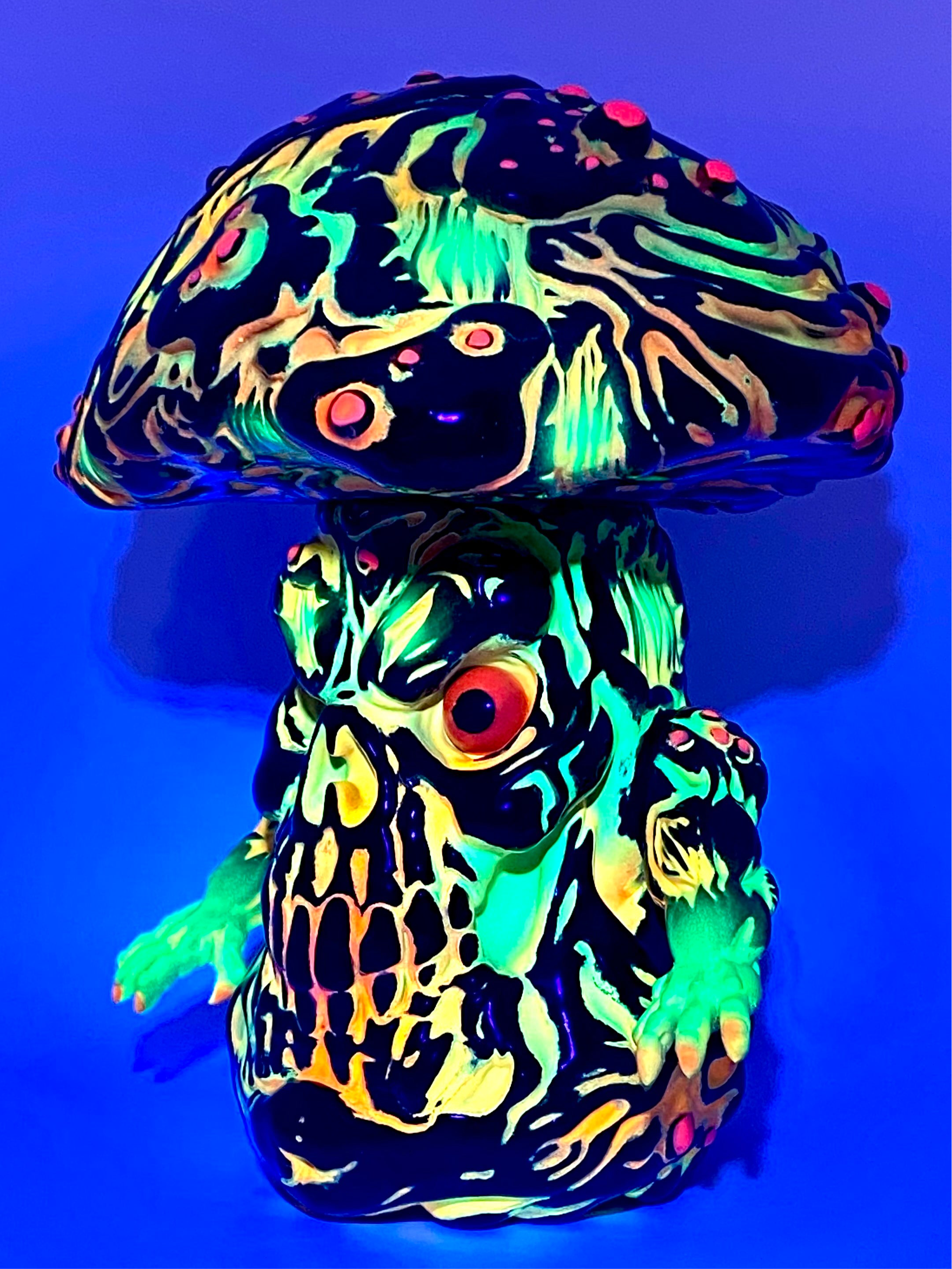 FUNGUSTING / BLACKLIGHT DREAMS LE4