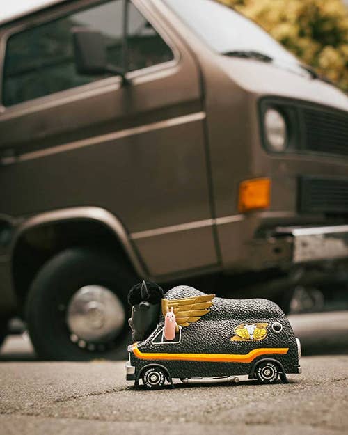 Jeremy Fish's Bison Van SF Ed. Vinyl Figure