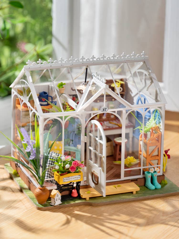Dreamy Garden House Rolife DIY Miniature House Kit DG163
